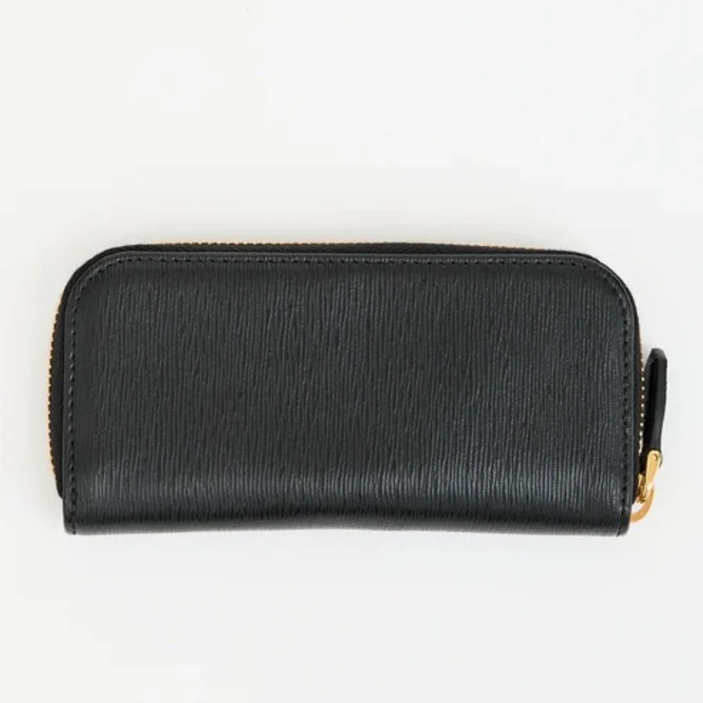 Prada Black Saffiano Leather Key Holder in Black